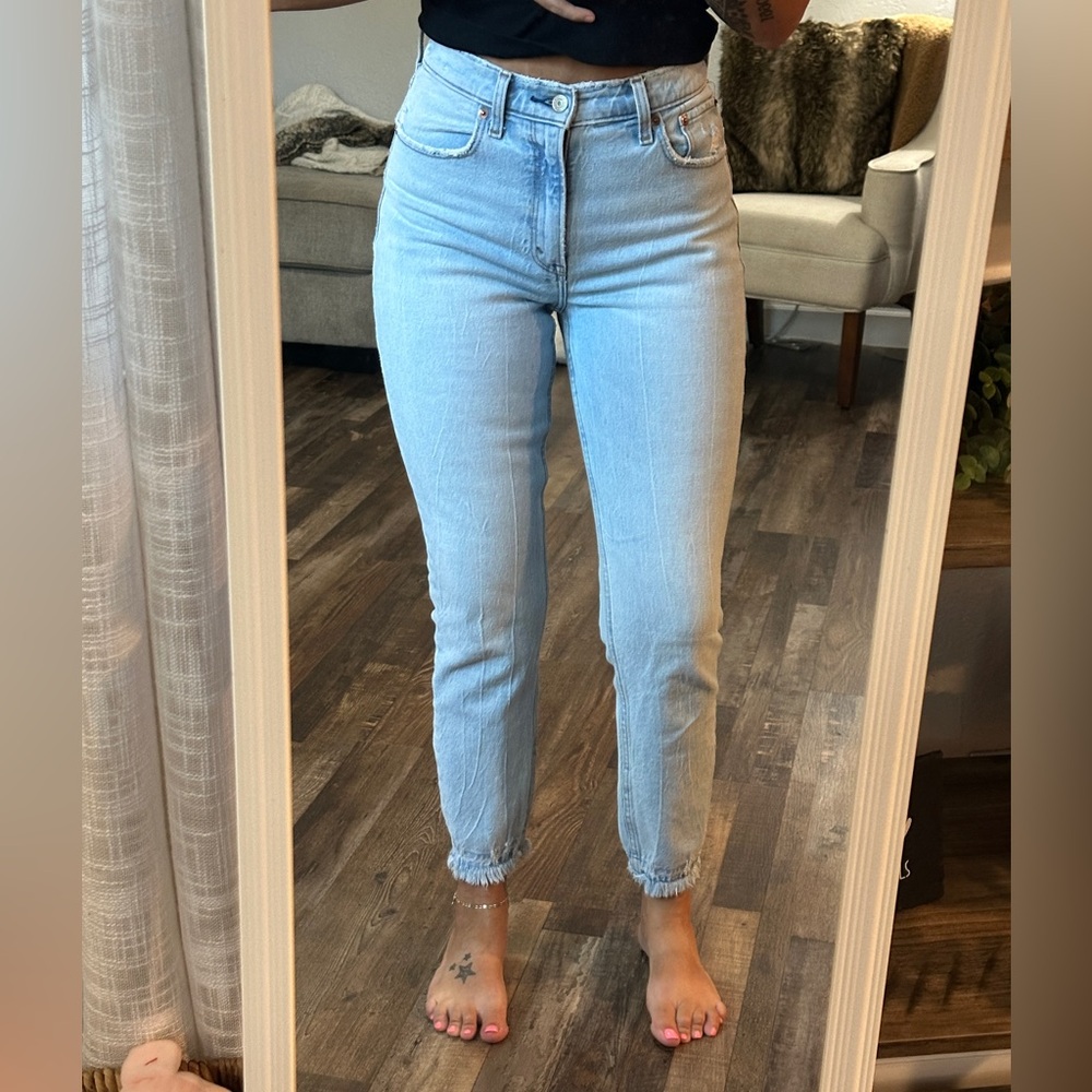 Abercrombie High Rise Mom Jean